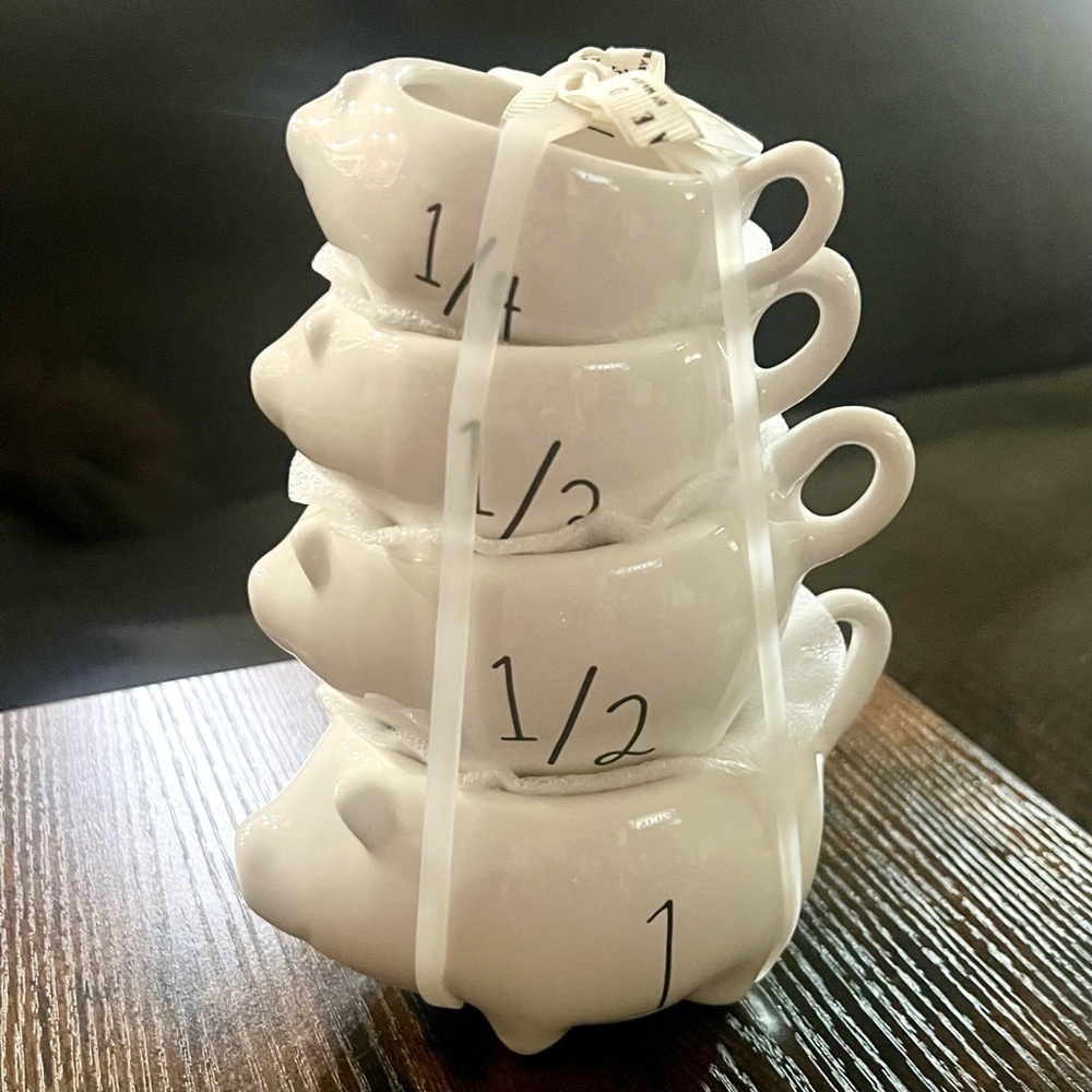Rae Dunn Pig Measuring Cups